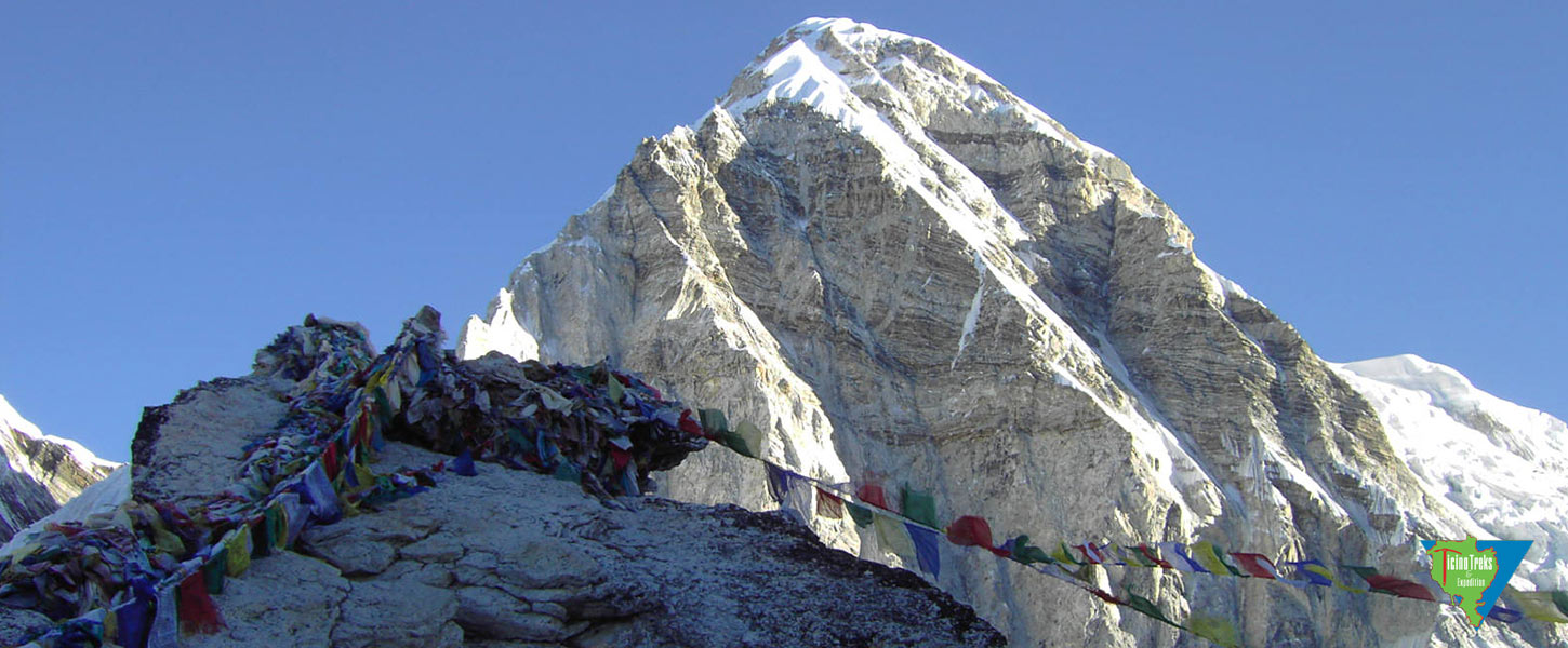 Chola Pass-Kalapathar Trek