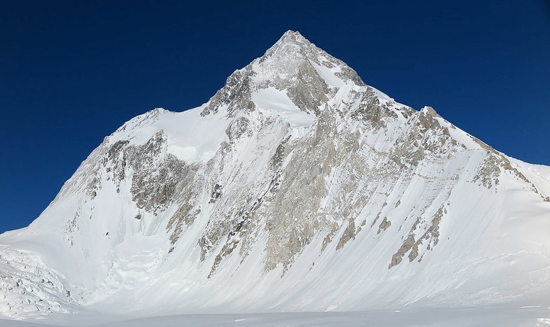 Gasherbrum I Expedition in Pakistan  (8,080 M)