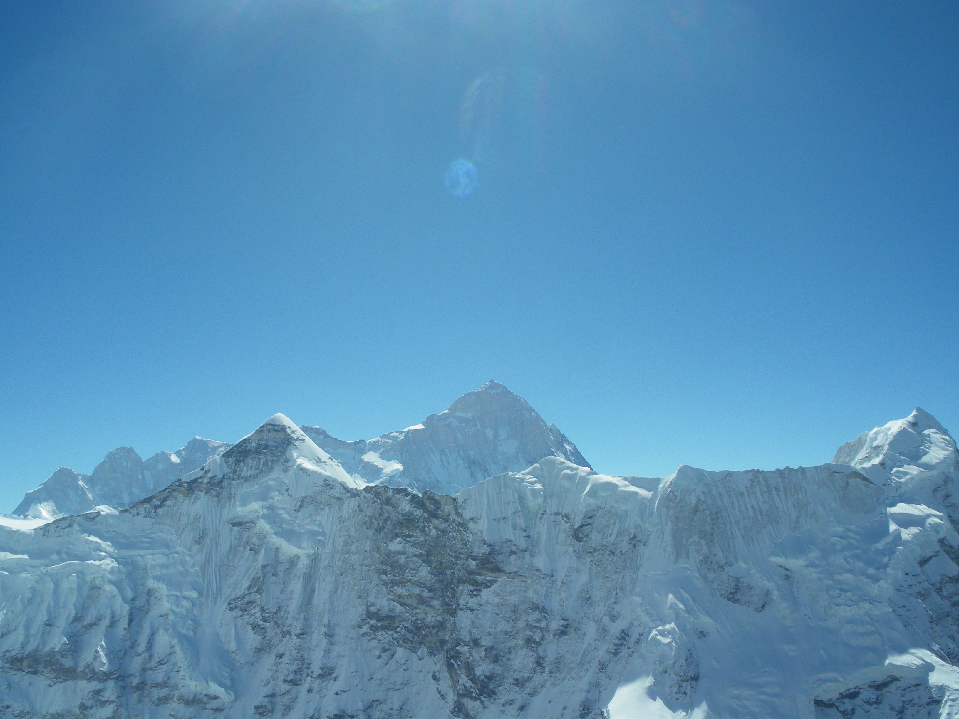 ISLAND PEAK (6,189 M)